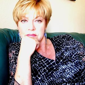 Meet your Posher, Josee